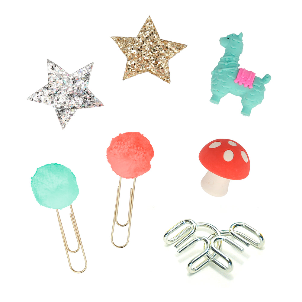 These Christmas crackers feature a happy Santa and a sweetly smiling reindeer. The crackers have gold foil details, velvet ribbons, and each contains a small gift, a hat and a joke. Suitable for ages 8+ Pack of 6 in 2 designs Product dimensions: 3 by 11.5 by 2.5 inches.