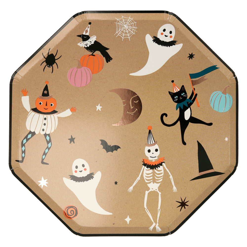Vintage illustrations of iconic Halloween characters dancings in celebration of the Halloween holiday.  Includes a cat, crow, ghosts, skeleton and pumpkin printed on a octagonal shaped plate, copper foil details. Pack of eight plates.