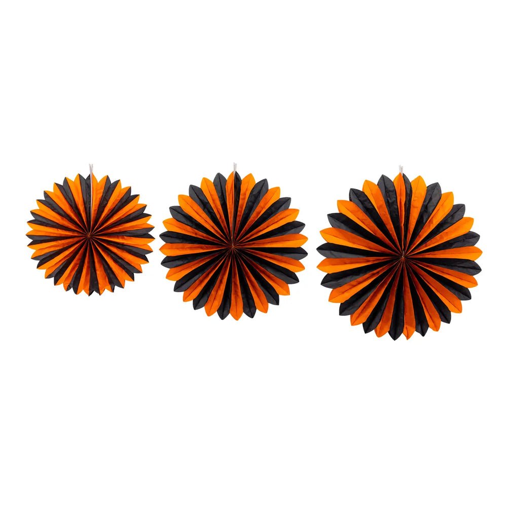 Large size tissue paper fans printed in classic black and orange for Halloween celebrations. Set includes twenty, eighteen and fifteen inches diameter.