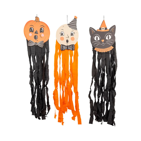 Vintage inspired characters, pumpkin, cat and moon cut outs with coordinating streamers. 