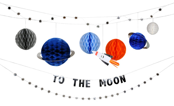 To The Moon Garland